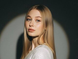 nude webcamgirl HertaLecaros