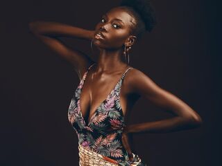 hot cam girl IssaJenner