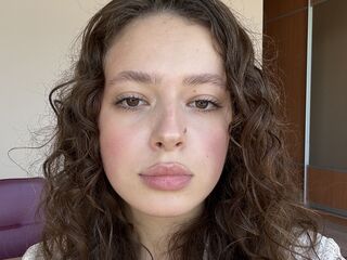naked girl with webcam masturbating with vibrator JoanShutter