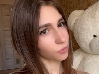 hot cam slut KarieChuong