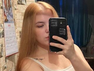 hot girl cam video KarrieAnesi