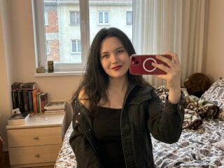 nude webcamgirl KeliCollymore