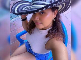 free chat LauraPhol