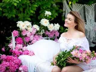 streaming live webcam LeaNicole