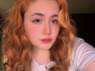 cam girl chatroom LiliPlishi