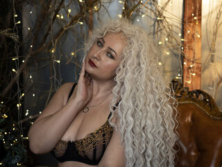 live webcam girl LilitLang