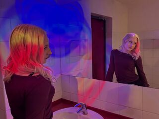 free live cam chat LucilleWiste