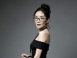 naked cam girl LunaChen