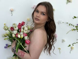 camgirl chat room LunaVales