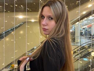 fingering girl cam picture LydaCentorino
