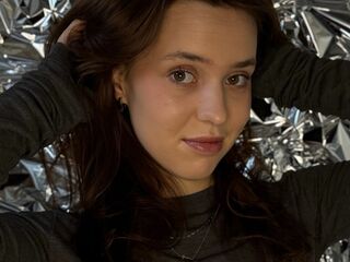 cam girl playing with sextoy MabelleBoulter