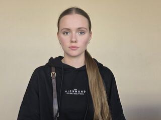 livesex cam girl MargieWiacek