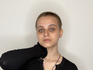 masturbating webcam girl MargrettHussar