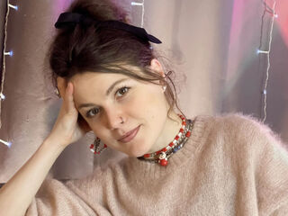 closeup cam MarlaBlum