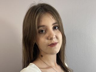 naughty camgirl masturbating MattieSotlar