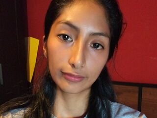 camwhore picture MayraBravo
