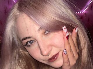 naughty camgirl fingering pussy MelitaHogston