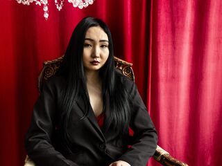 camgirl showing pussy MienSuzy