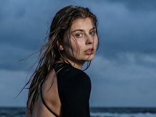 cam girl video MilaOlivers