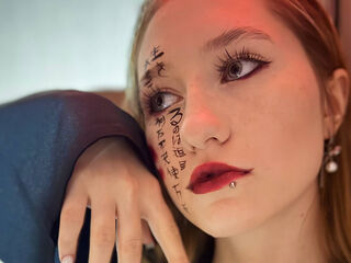 online chat MistyColacone