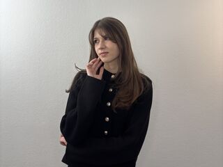 chat room webcam photo MonicaWohletz