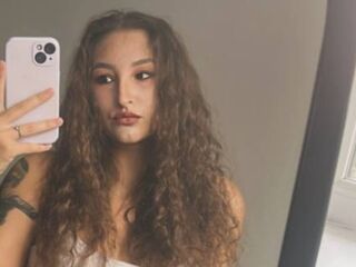 strip show NicholMikrot