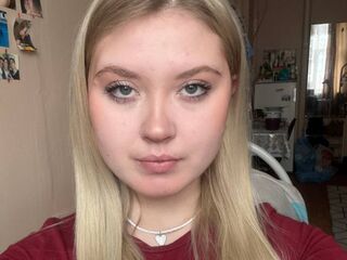 girl topless RaisaMihaila