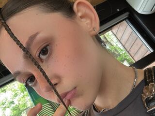 fingering webcamgirl picture RebbecaKennemer