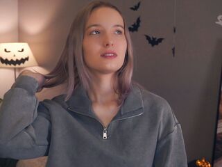 camwhore picture RessieKaua