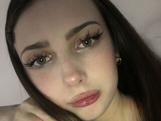 naked camgirl masturbating with vibrator RivaWhittall