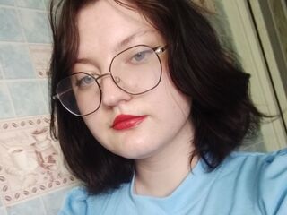 camgirl playing with dildo RubyMila