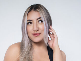 camgirl spreading pussy SamanthaSain