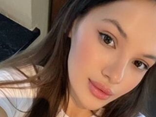 webcam girl SantinaHeckle