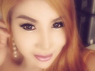 naughty camgirl fingering shaved pussy SavannahAnderson