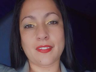 naked cam girl masturbating with vibrator ScarletMind