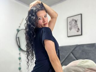 fingering webcam girl SereneLopez