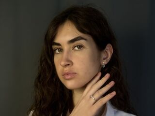 girl fingering pussy ShelaCurren