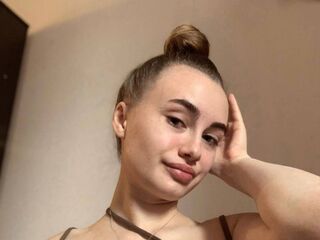 masturbating SofiyaWite