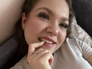 cam girl playing with sextoy SophieVale
