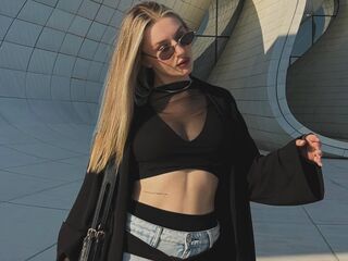anal web cam sex SuzieGlimp