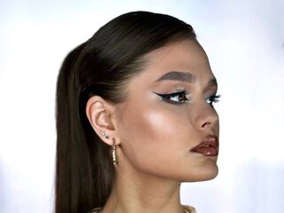 beautiful girl TinyBromley