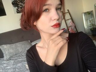 topless camgirl ViperBlosom