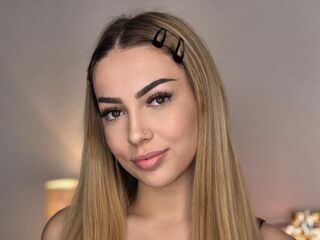 adult chat room ZaraPlaya